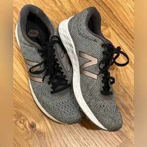 Women’s New Balance Fresh Foam Arishi Sneakers Marled Gray/Rose Gold SZ 9